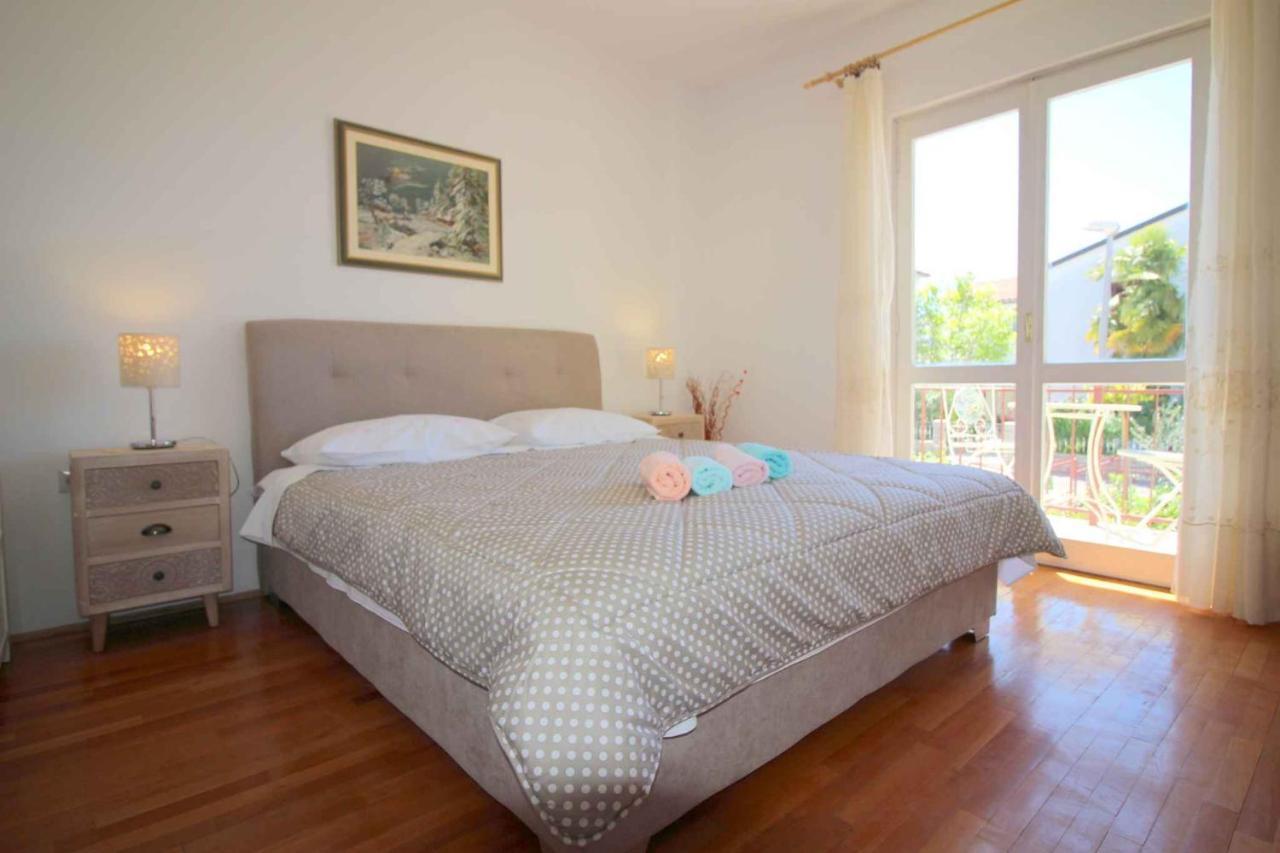 Apartment In Porec/Istrien 37093 Экстерьер фото