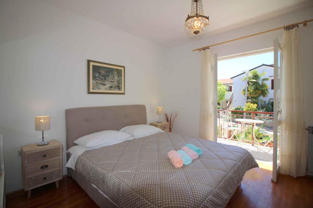 Apartment In Porec/Istrien 37093 Экстерьер фото